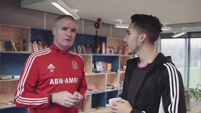 AFC Ajax Academy Tour With Heini Otto and Craig Mitch - Talking Johan Cruyff and Dennis Bergkamp смотреть онлайн