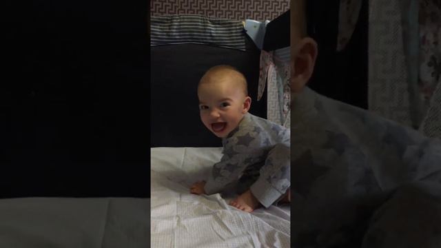 Что умеет ребёнок в 8 месяцев смотреть онлайн