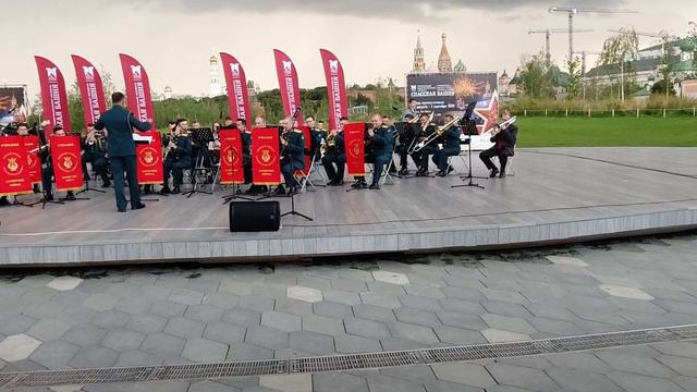 Оркестр 154-го отдельного комендантского Преображенского полка смотреть онлайн