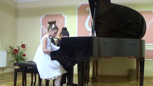 И.Тамарин "Старинный гобелен" исп. фортепианный ансамбль смотреть онлайн