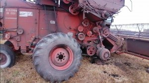 Разорвало диск, и взорвалось колесо на комбайне Енисей 1200-1.