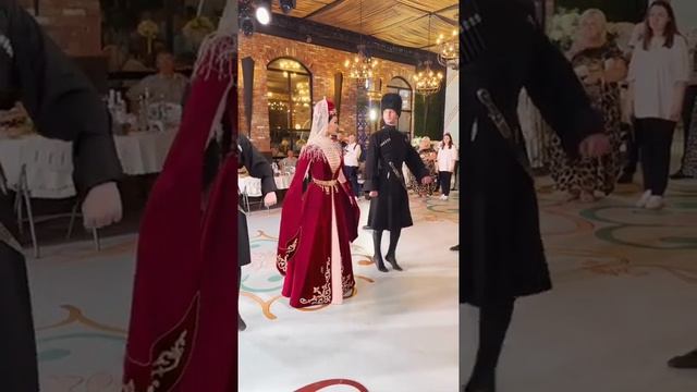Ossetian wedding:Dance Friendship of Peoples. Chechen Dance of Dagestan. смотреть онлайн