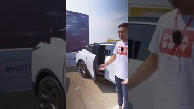 Китайский электромобиль. смотреть онлайн