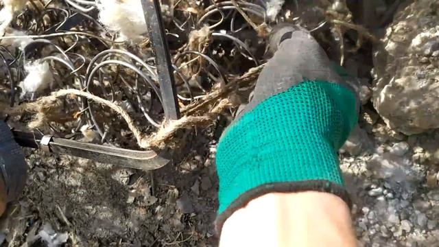 ПОИСК ВТОРСЫРЬЯ НА СВАЛКЕ! Найдено пол ящика пива! Сдача матраса в пункт приема металлолома! смотреть онлайн