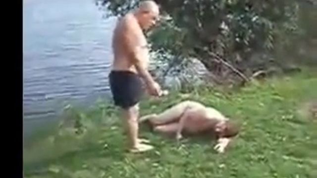 Пьяный мужик упал в реку смотреть онлайн