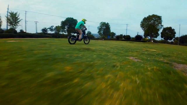 GEPRC CineLog35 Performance FPV Quad | FPV Chase Dirt-bike Riding | Drone Shots смотреть онлайн