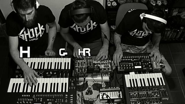 Shock-HRz - Denied [Elektron, Arturia, Bastl, Korg & Akai Live Jam] смотреть онлайн