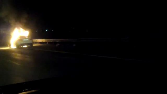 Мерседес горит!Москва