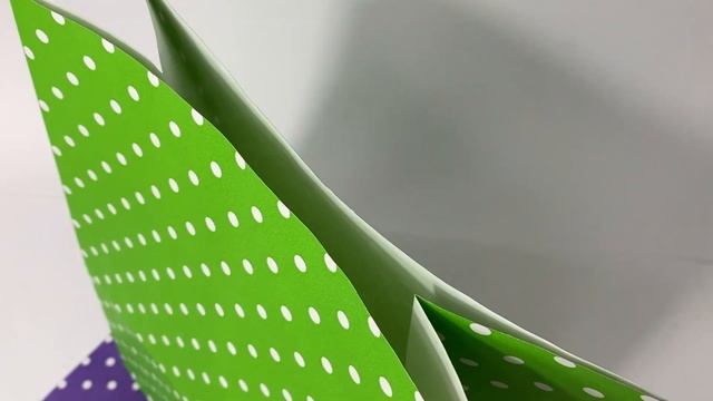 Бумажный пакет с дном 260*150*350 мм Подарочный цветной крафт пакет яркий с рисунком упаковочный смотреть онлайн