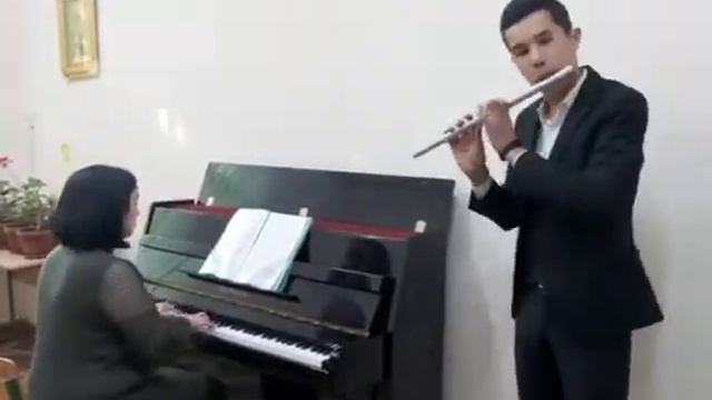 В.Гнутов "Жаворонок" смотреть онлайн