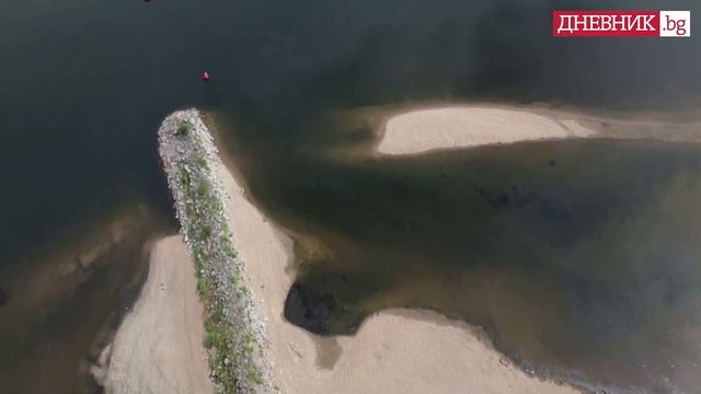 Когато кадрите говорят сами: Пресъхналата река Лоара във Франция смотреть онлайн