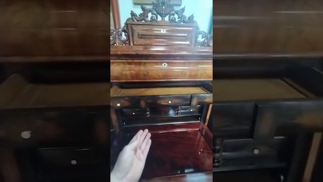 Sekretera antyk смотреть онлайн