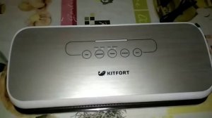 Завакуумировала зефир с фрикадельками. Обзор вакууматора KT-1502-1 Kitfort