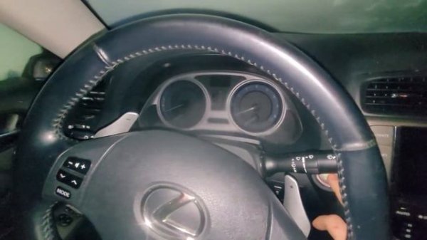 не заводиться Lexus is 250