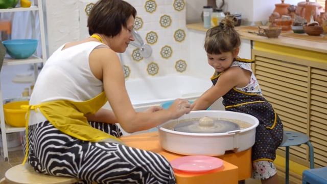 Гончарная студия. Мастер-класс смотреть онлайн