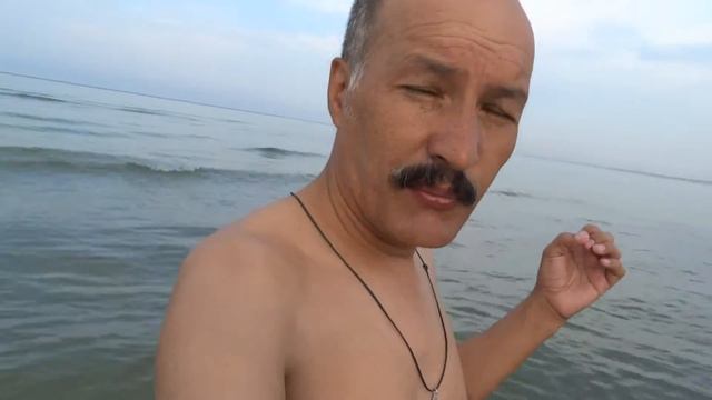 Анапа 2015, сентябрь, пляж Джемете. Море тёплое, водорослей (камки) нет. 23.09.2015 г. смотреть онлайн