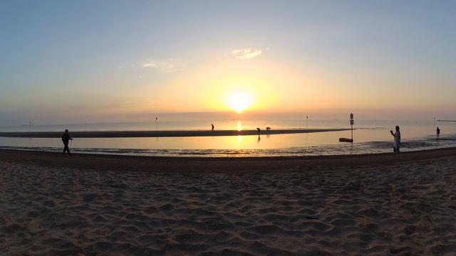 SUNRISE - ITALY 2018-08-10 смотреть онлайн