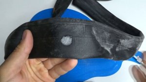 Как заклеить велосипедную камеру без латок! Эксперимент, супер клей клеит камеру,правда или нет?