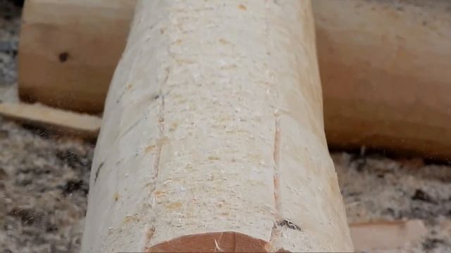 Рубка сруба в Канадскую чашу. Выпиливание паза и замка смотреть онлайн