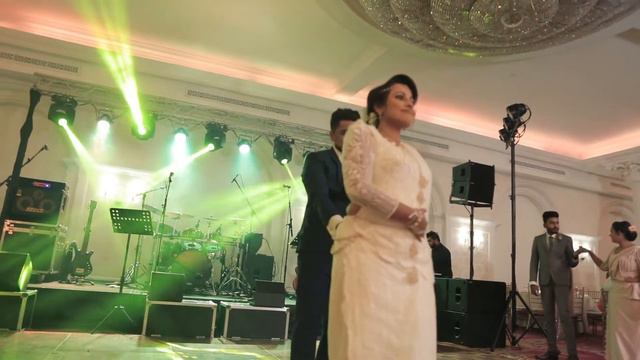 KASHMI & LAHIRU FIRST WEDDING DANCE смотреть онлайн
