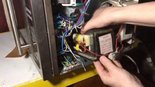 Микроволновка не греет!Причина и ее решение! смотреть онлайн