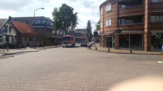 Brandweer met spoed naar Breeje Hendrik смотреть онлайн