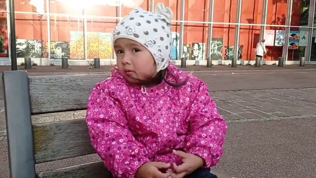 Когда обидно, но здороваться учили | LatiFati?