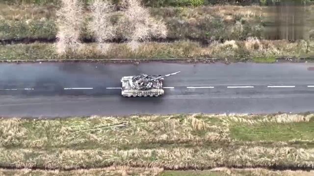 Танкисты 1 Славянской бригады ДНР ведут бои с ВСУ под Донецком смотреть онлайн