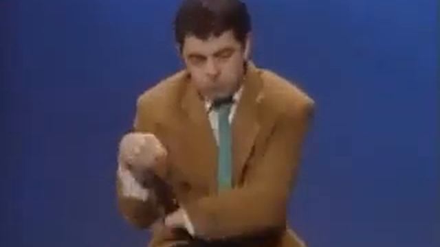 Мистер Бин ухаживает за девушкой, просто мега ржачь