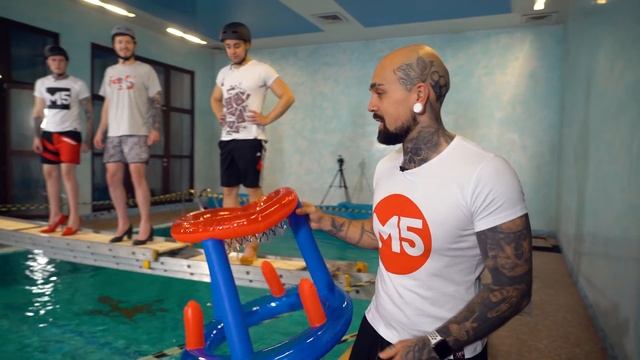 КТО ПОСЛЕДНИЙ УПАДЕТ В БАССЕЙН С АКУЛАМИ, ПОЛУЧИТ 5000$ ЧЕЛЛЕНДЖ от Magic Five смотреть онлайн
