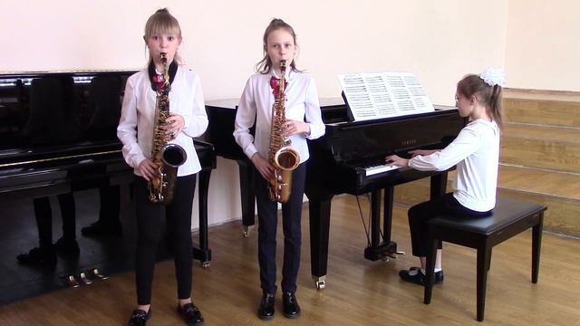 Ансамбль "START UP". L. Prima "Sing, sing, sing", А. Петров "Песенка о морском дьяволе". смотреть онлайн