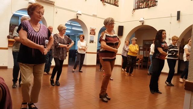Meneito bachata-tango смотреть онлайн