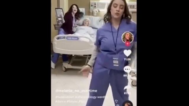Billie Eilish's TikTok Sketch On SNL 2021 смотреть онлайн