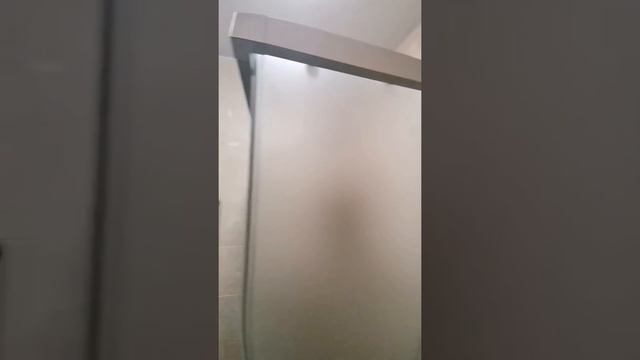 ДУШЕВОЙ УГОЛОК KÜBELE DE019SC, ПРОФИЛЬ ХРОМ МАТОВЫЙ, СТЕКЛО МАТОВОЕ