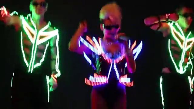 LED SHOW --- LIVE4.1 PROJECT 2013 (JLO - Goin in) смотреть онлайн