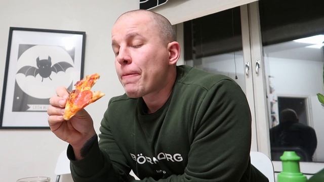 Pizza-arvostelu pt37. Ravintola Swan, Joutseno смотреть онлайн