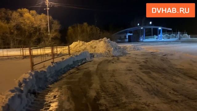 Собственным примером призвали на уборку снега коммунальщиков хабаровчане смотреть онлайн