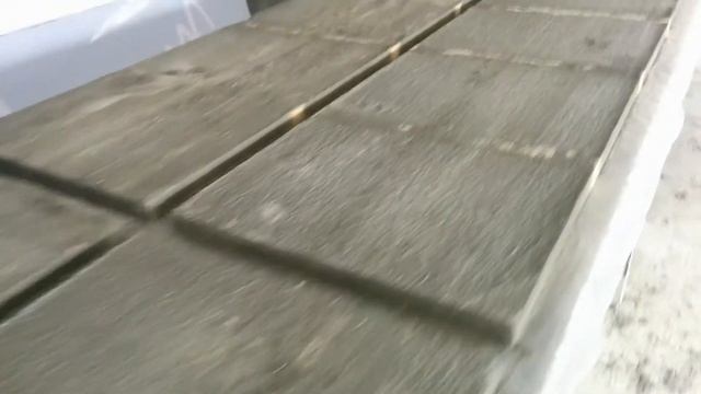 Изготавливаем и устанавливаем скамейки в Ореховой роще 6 мкр смотреть онлайн