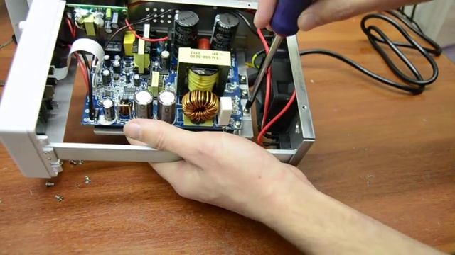 Источник питания SS3010MP смотреть онлайн