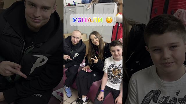 Популярные блогеры на сходке в Москве! смотреть онлайн