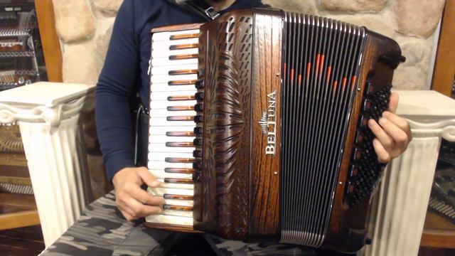 BELTPREIV96MFC - Carved Copper Beltuna Prestige IV Fly Special Piano Accordion LMMM 37 96 $9999 смотреть онлайн