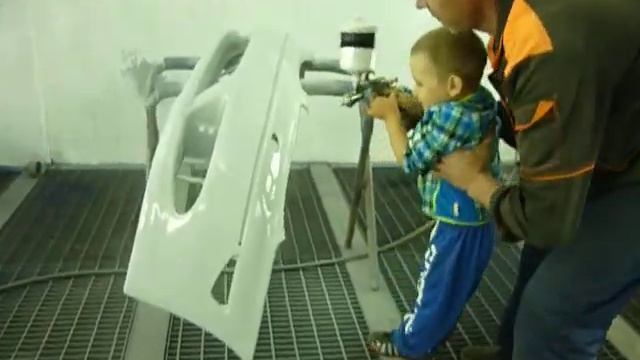 Начинающий маляр -- 3 годика)) смотреть онлайн
