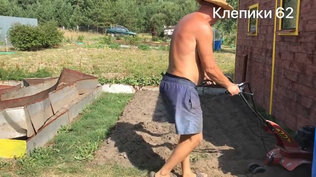 Фрезерование почвы легким культиватором. смотреть онлайн