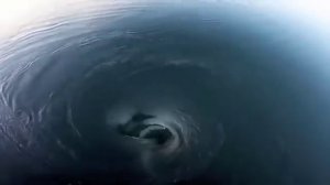 Водоворот в океане вблизи Индии