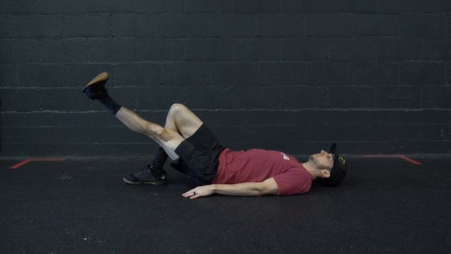 VMO Strengthening/Activation Exercises (Necessary/Possible to Isolate the Vastus Medialis Obliquus? смотреть онлайн