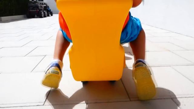 Colecção de vídeos para toda a família de Vlad e Nikita смотреть онлайн