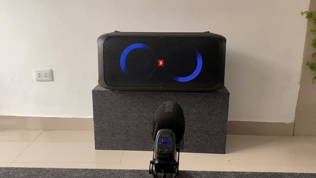 ESTE ES EL PODER REAL DEL JBL PARTYBOX 310, EN INTERIORES смотреть онлайн