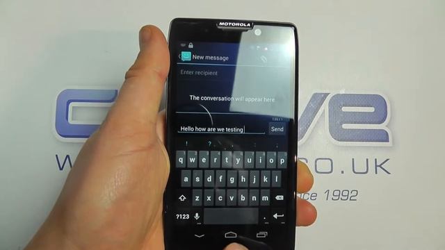 Motorola RAZR HD Unboxing смотреть онлайн