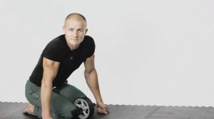 Гимнастический ролик ДЛЯ ПРЕССА – анализ упражнения, его плюсы и минусы