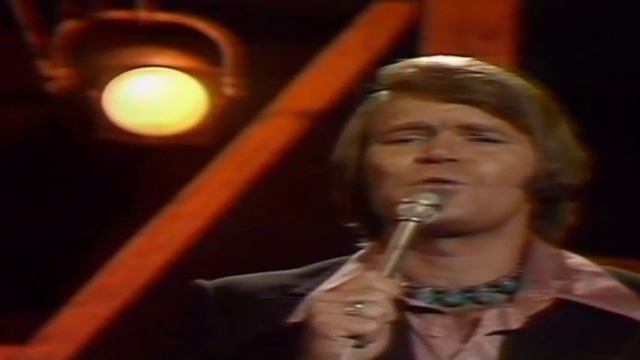 Glen Campbell - Try A Little Kindness смотреть онлайн
